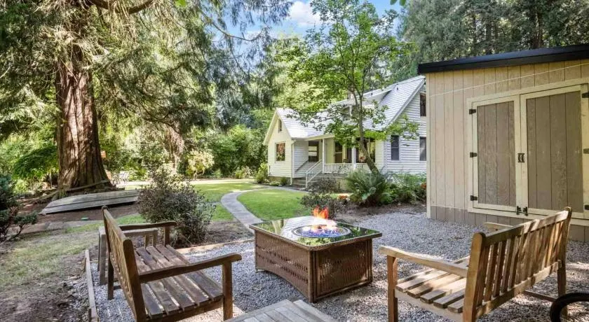 Riverwood Retreat - Image 1
