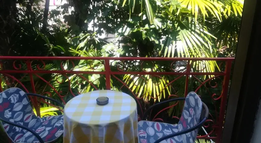 Romantic room with balcony - Image 1