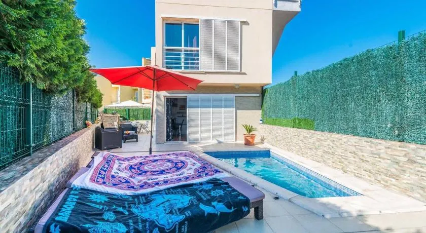 Comfortable House in Puerto de Alcudia with Private Pool - Image 1