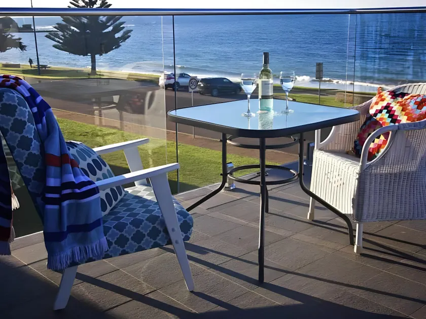 Penguin Beachfront Apartments - Image 1