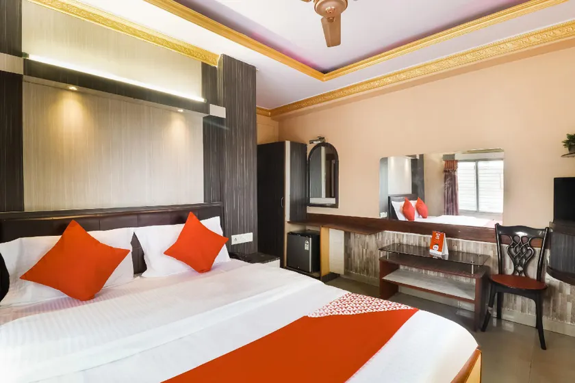 OYO 62407 Hotel Park Plaza - Image 1