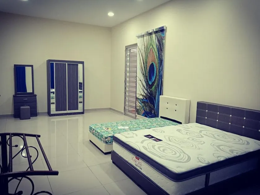 Thibas Homestay Sungai Pelek - Image 1