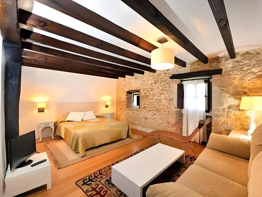 Casona de la Parra - Image 1