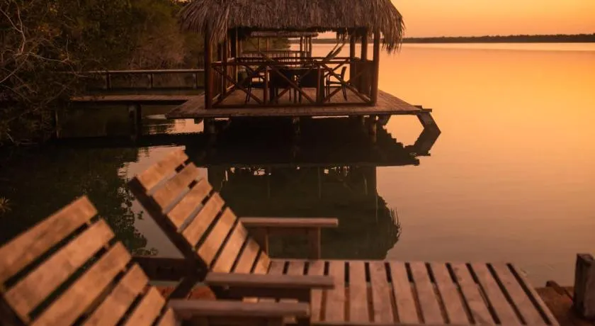 Laguna Bacalar Ichkiichpan - Image 1