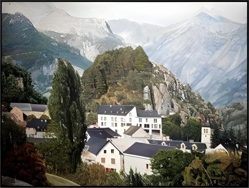 Hotel Mariana - Image 1