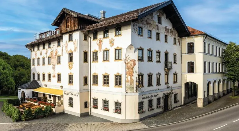 Hotel Gasthof Alte Post Holzkirchen - Image 1