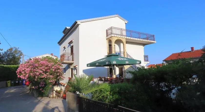 Apartments Kamelija - Image 1