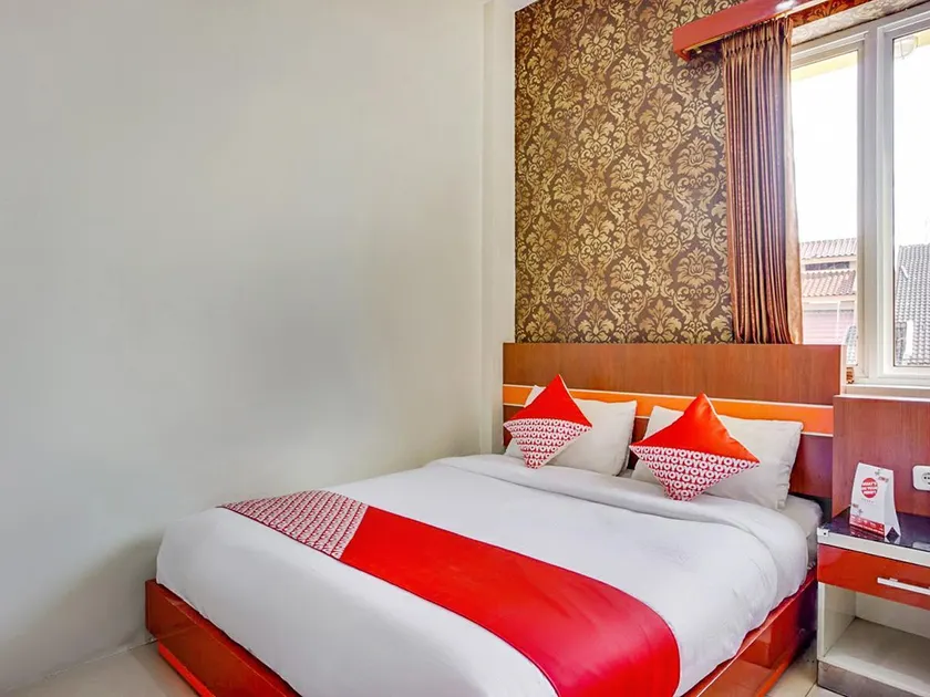 OYO 3157 Grand City Inn - Image 1