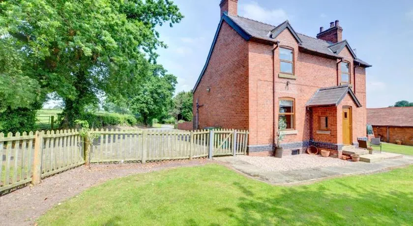2 Bed in Ruabon oc-waf253 - Image 1