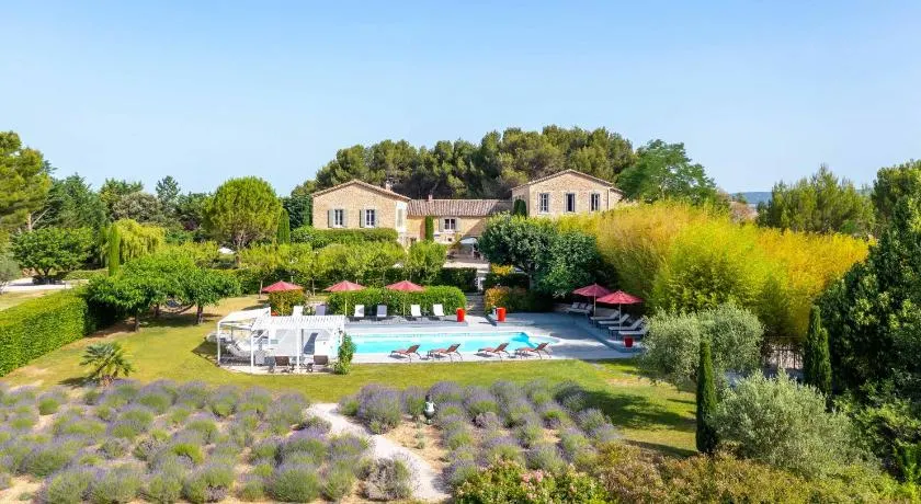 La Cour des sens, domaine d'hôtes- Spa piscine chauffée - Image 1