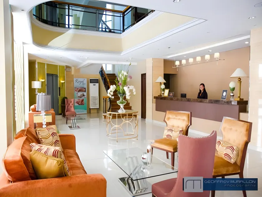 Royal Garden Hotel - Image 1