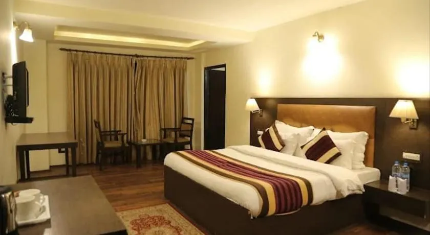 Hotel Sandhya - Image 1