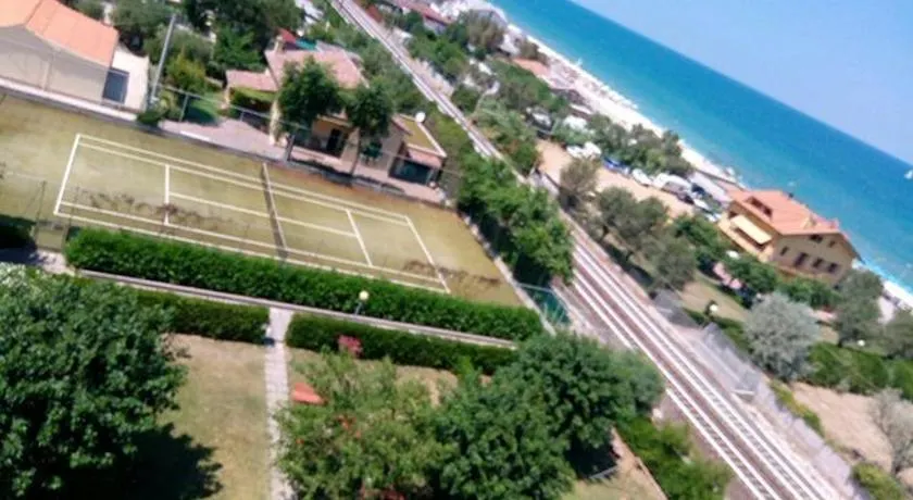 CONDOMINIO CESANO MARE - Image 1