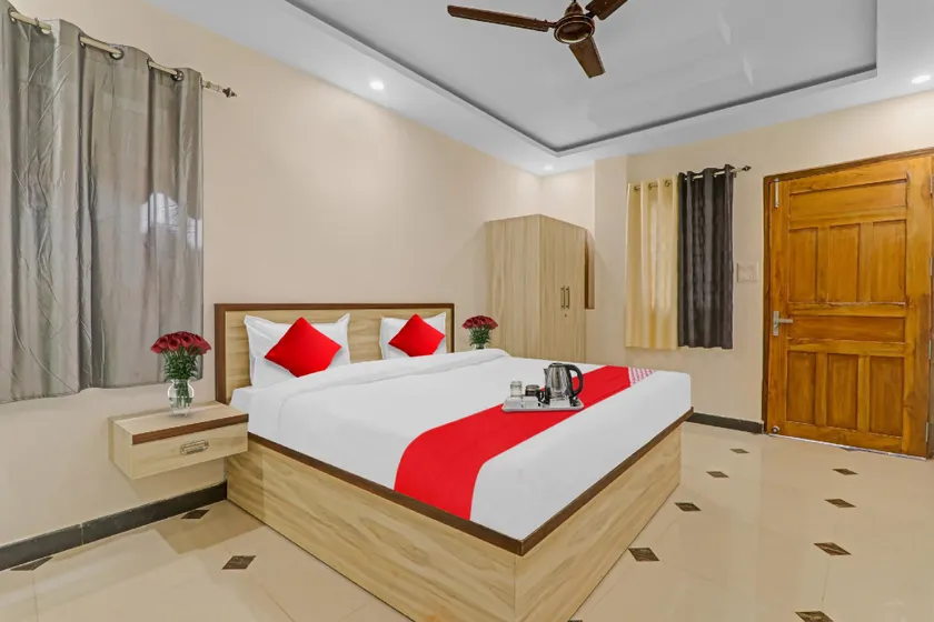 Super Guest House O R R INN - Image 1