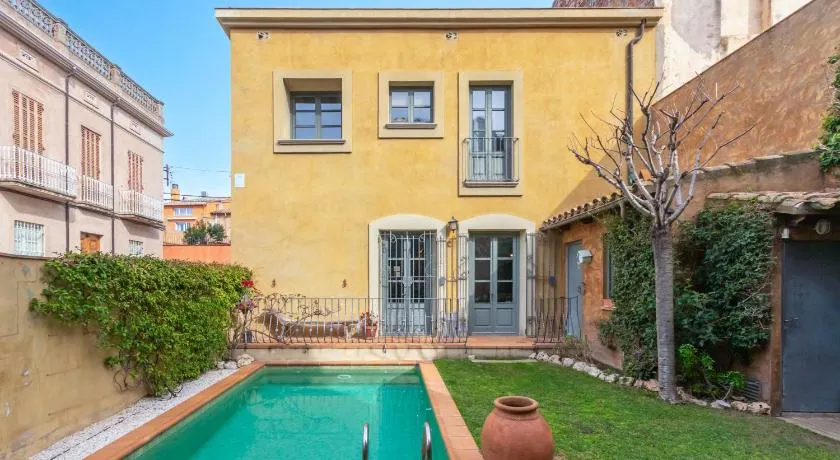 Centro Palafrugell, Casa con Piscina y Solárium - Image 1