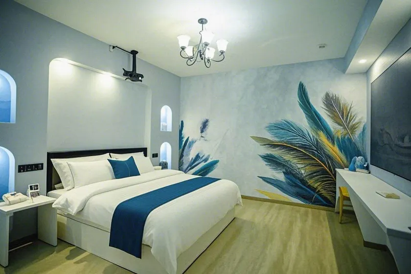 Lanxi Light Luxury Cinema Hotel (Zunyi Ningbo Road Branch) - Image 1