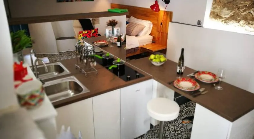 Cres Studio Till Apartment - Image 1