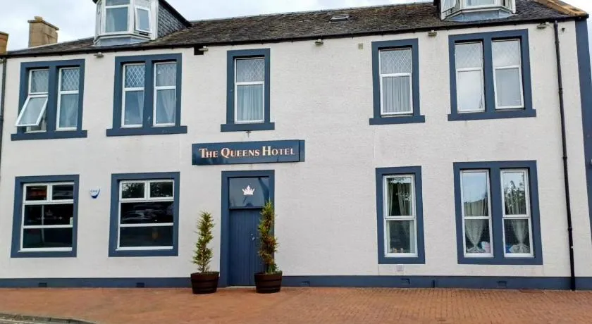 The Queens Hotel - Image 1