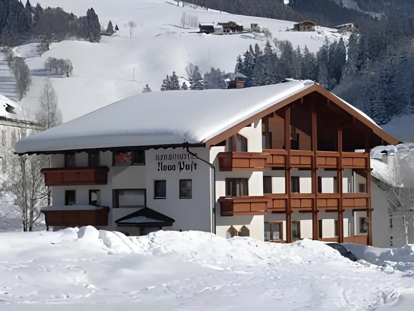 Apartments Neue Post - Image 1
