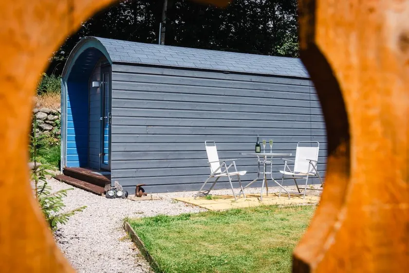 Loch Ness Hideaway Pod - Image 1