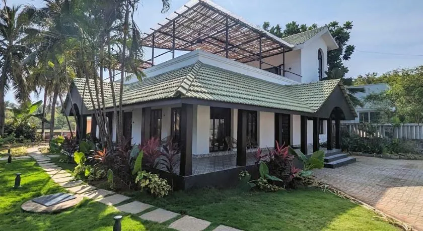 Cove Luxury Beach Villa by Luxunlock - Image 1