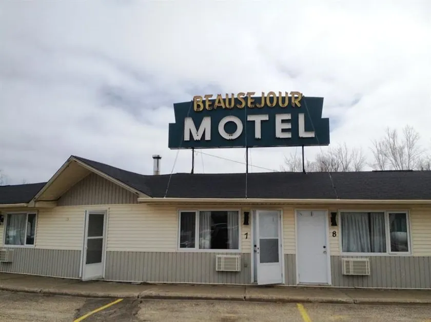 Motel Beausejour - Image 1