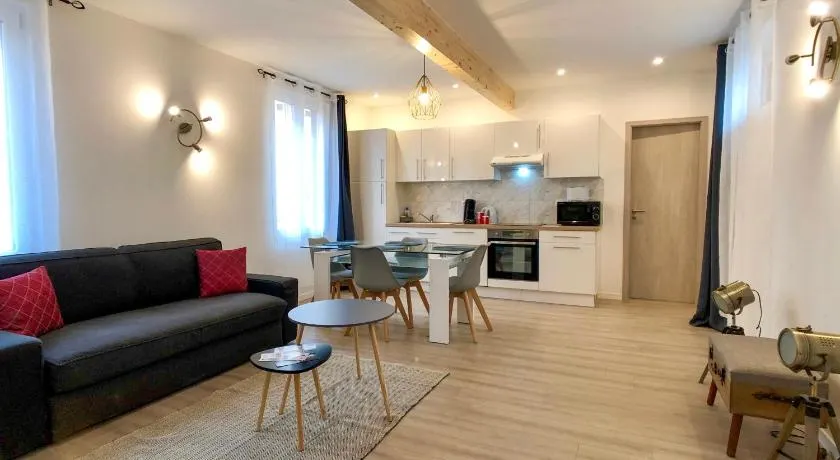 Charming Home - City Center Cosy Apartments - Image 1