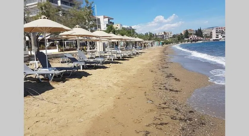 GARDEN LEFKANTI sea rooms & aparts - Image 1