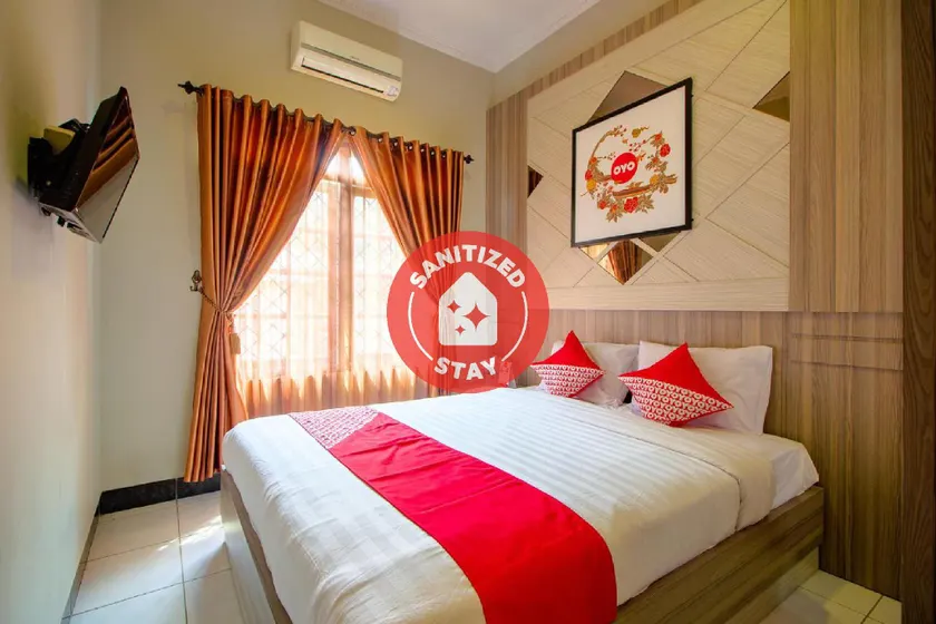 OYO 1195 The Doctor's guest house Syariah - Image 1