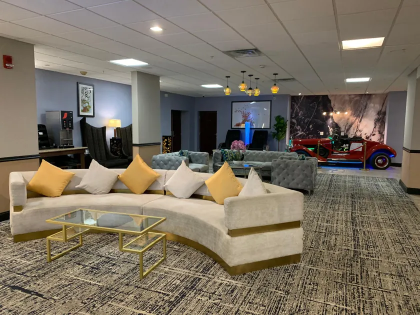 Albany Airport Inn - Image 1