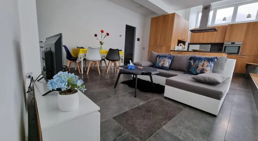 BB GUESTHOUSE - Image 1