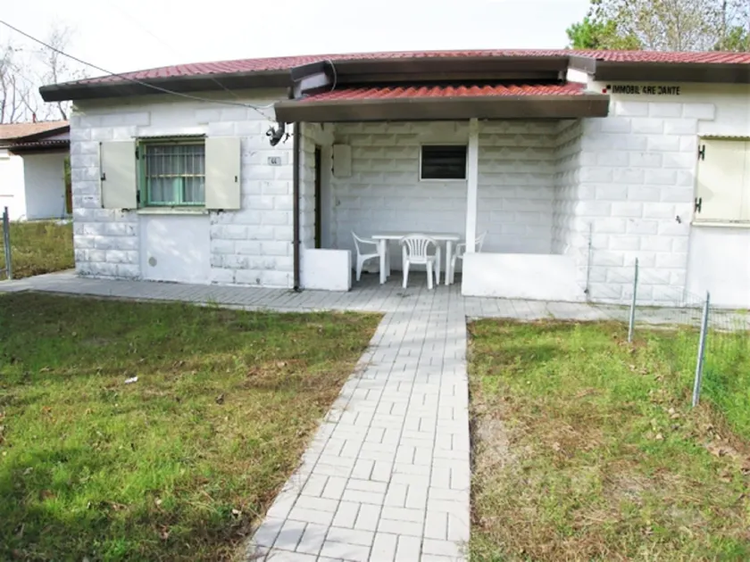 Holiday Home in Rosolina Mare With Garden - Image 1