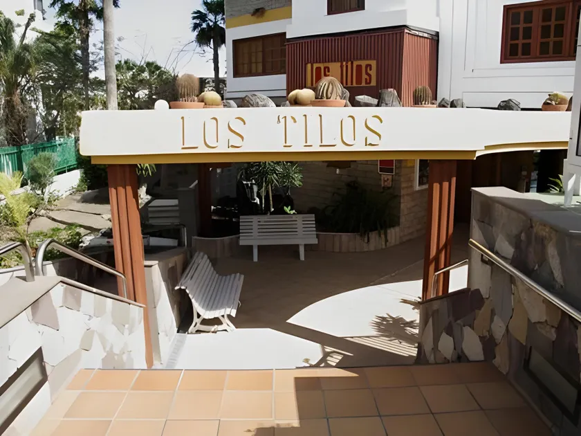 Apartamentos Los Tilos - Image 1