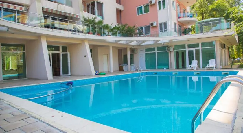 St.Vlas Apartments Mamaia - Image 1
