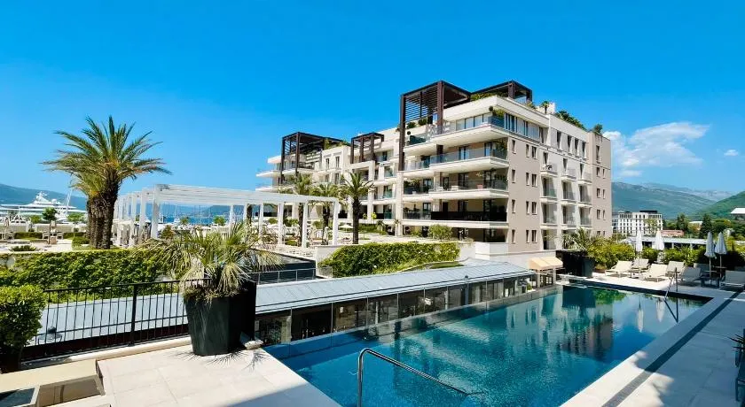 2 bedrooms Elena residence - Image 1