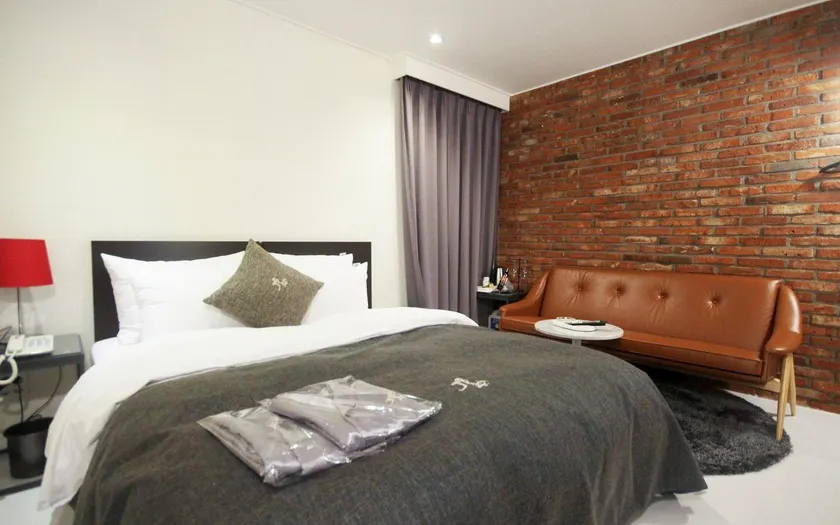 Ulsan JB Design Hotel - Image 1