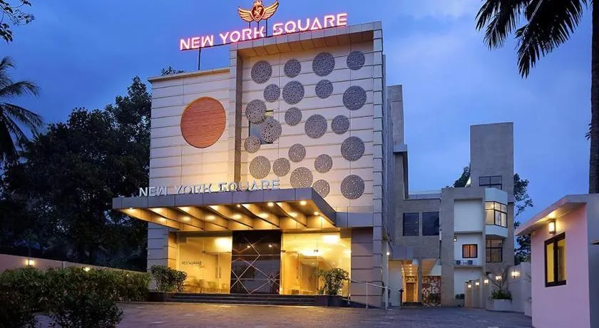 Hotel New York Square - Image 1