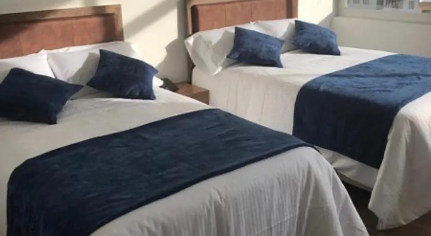Hotel Amiraty - Image 1