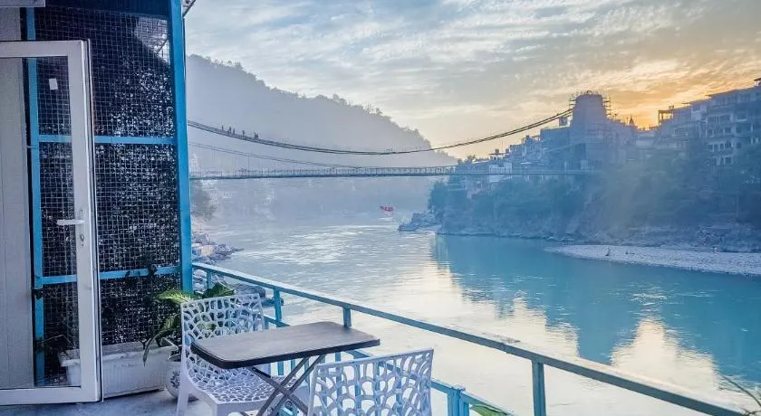 Karwaan by the Ganges - Image 1