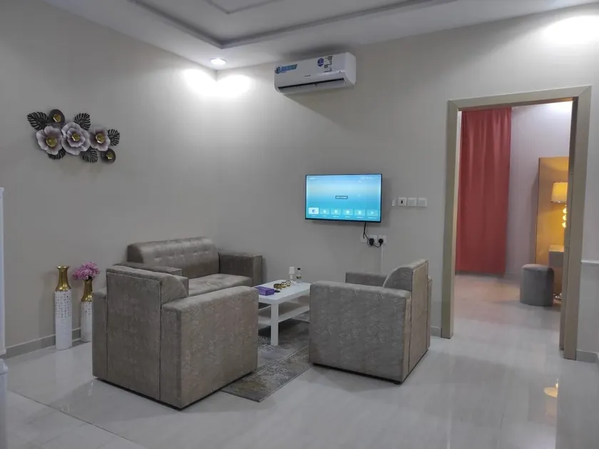 IS 9 Cozy new brand apartment - Image 1