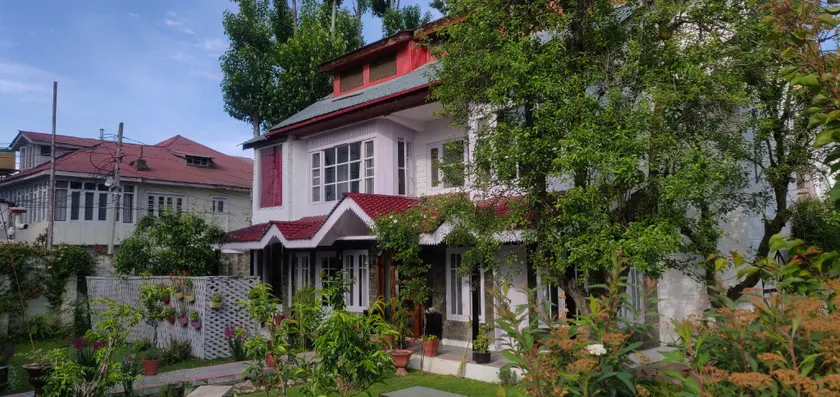 Mahatta Homestay - Image 1