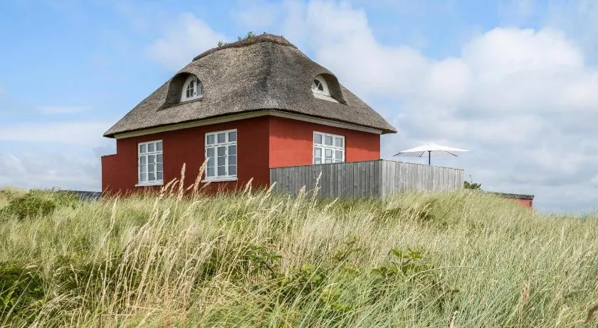 Skøn bolig i Ringkøbing med køkken - Image 1