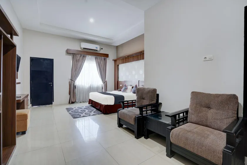 Dancenter Bunda Hotel - Image 1