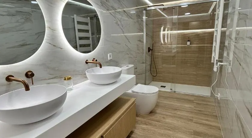 Camarena Suites - Image 1