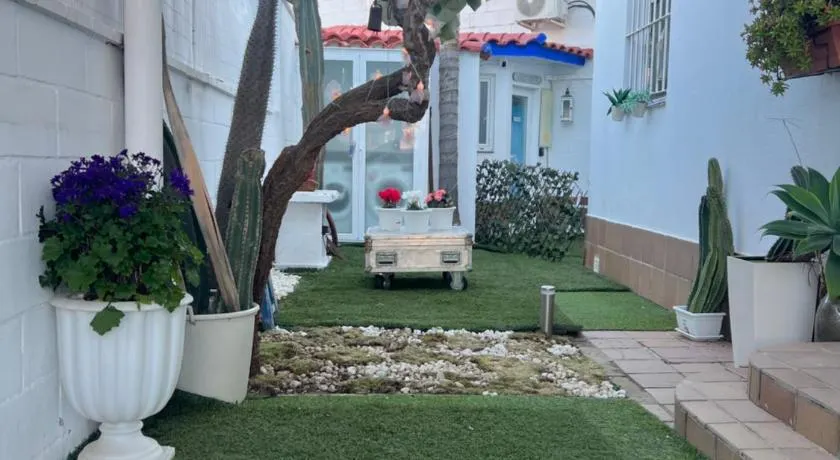 New Garden - Image 1