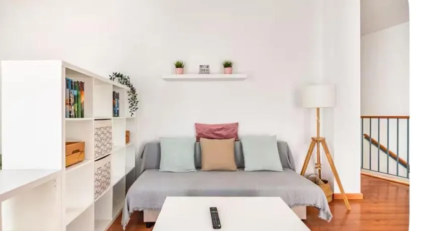 Apartamento luminoso en Espartinas Totalmente climatizado - Image 1