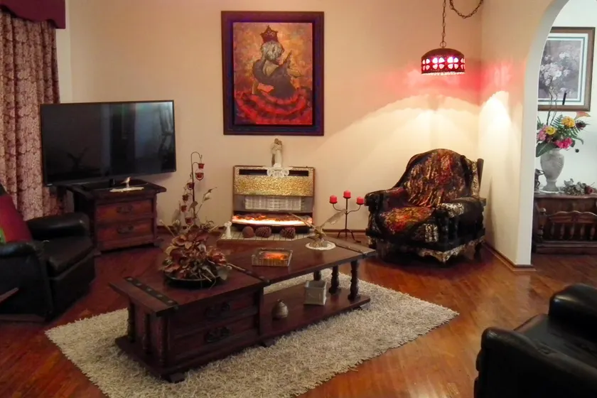 The Spanish Guesthouse, Private Rooms - Image 1