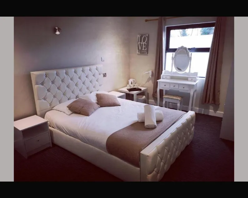 The R Inn Hotel - Image 1