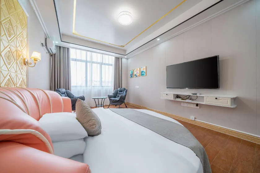 Nanning Platinum Hotel (Guangxi University for Nationalities) - Image 1
