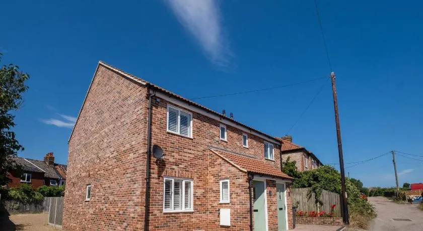 1 Buxlow Cottages - Image 1